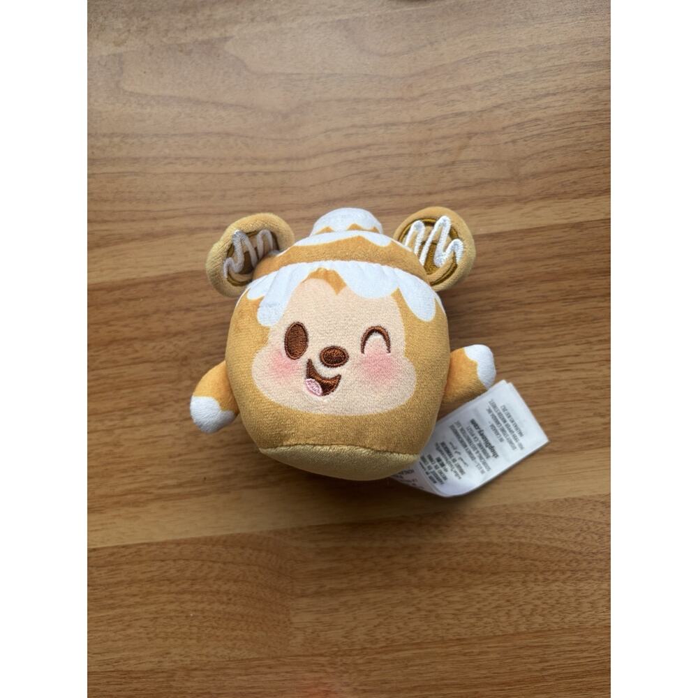 Disney Munchlings Mickey Mouse Cinnamon Bun Plush Baked Treats Collection